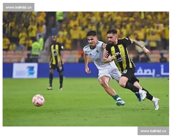 基于足球犯规数据的分析与趋势研究：影响因素及比赛表现的关联探讨